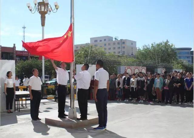 解锁吉鹿力问答社区,尽情畅聊在奥特曼中,最强的怪兽是那个?
